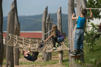 2015_Fischerbach_Spielplatz_Ortsmitte_2b.jpg